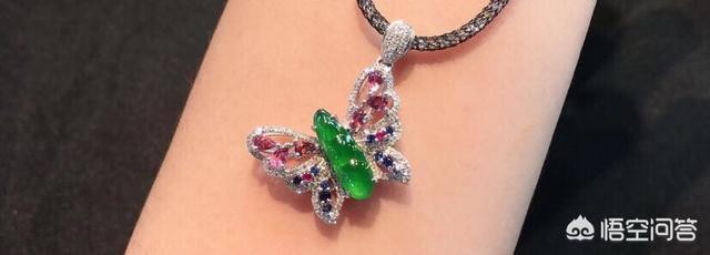 今年流行什么黄金首饰,18K金首饰镶嵌流行吗？为什么？