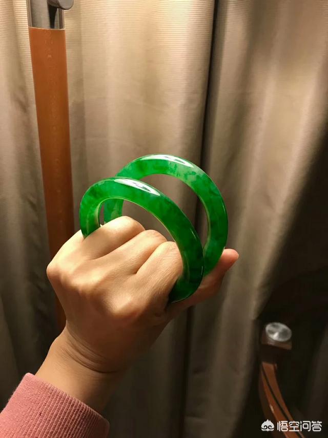 翡翠和人有缘的征兆,你手上的翡翠到底买得值不值？