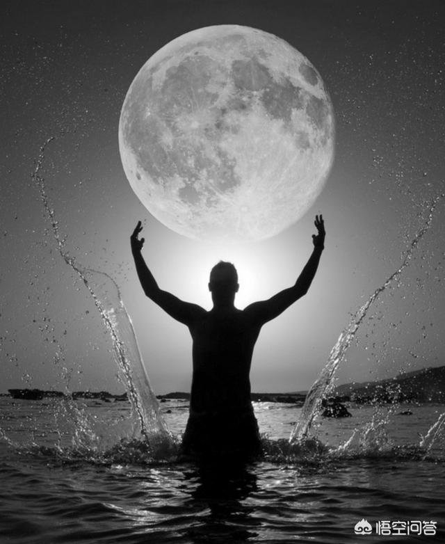 头条问答 - 如何利用摄影修图软件实现"托起月亮"?(11个回答)