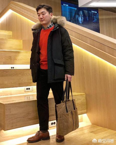 微信名男人成熟气质:该怎么去理解一个成熟的男人