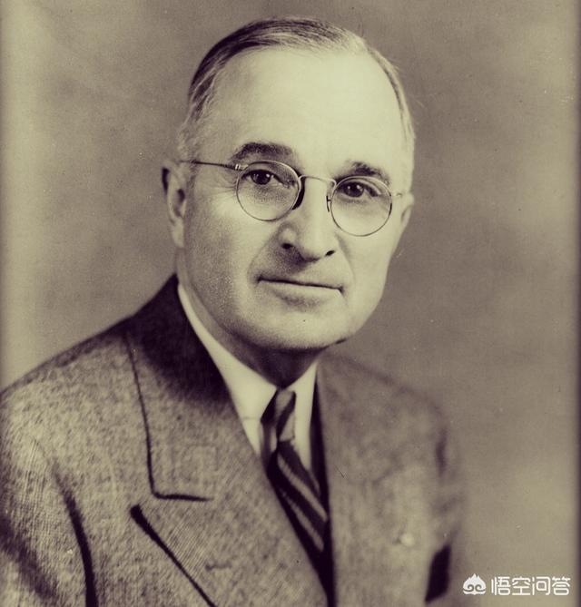 美国五星上将麦克阿瑟是怎样被解职的？为什么？插图60