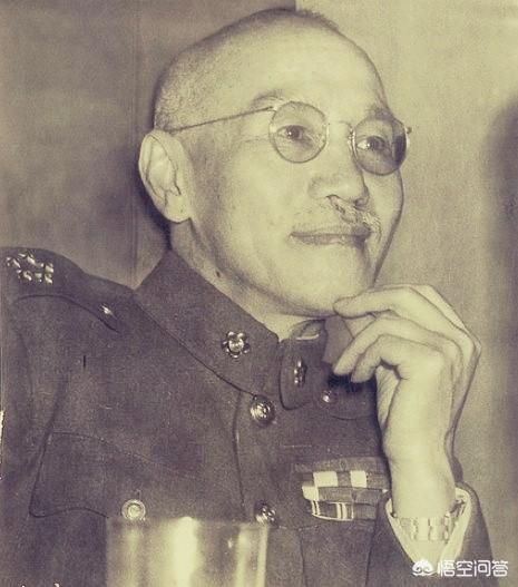 美国五星上将麦克阿瑟是怎样被解职的？为什么？插图64