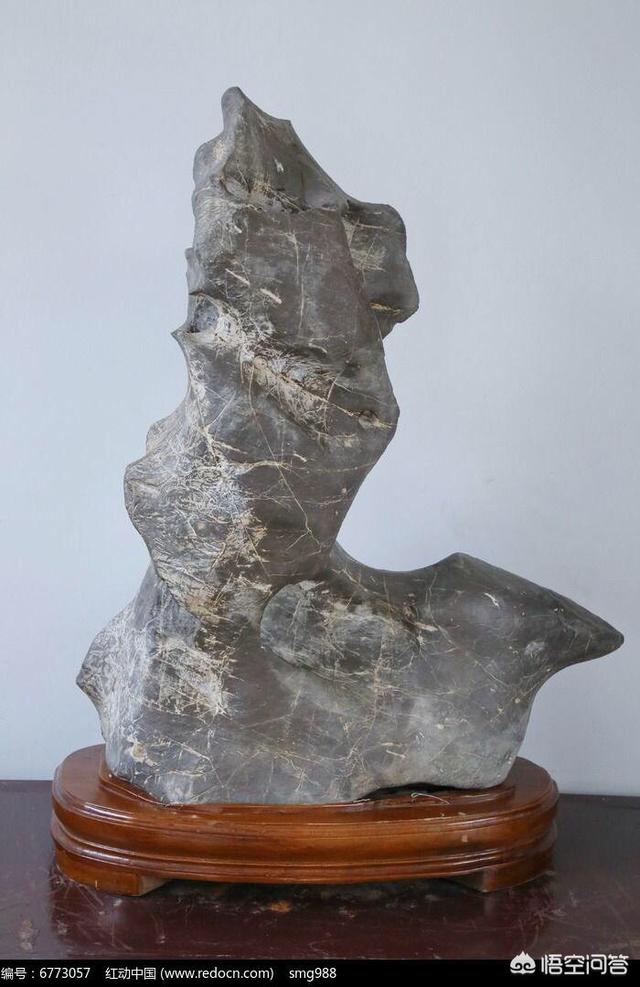 阿拉善彩玉手镯,请问玩石行家，这是什么石种？