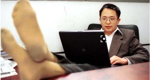 周鸿祎简介:周鸿祎的发家史是怎么样的？为什么感觉他好有钱？