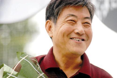 现代诗人有谁:当代的诗人是谁？有什么作品吗？