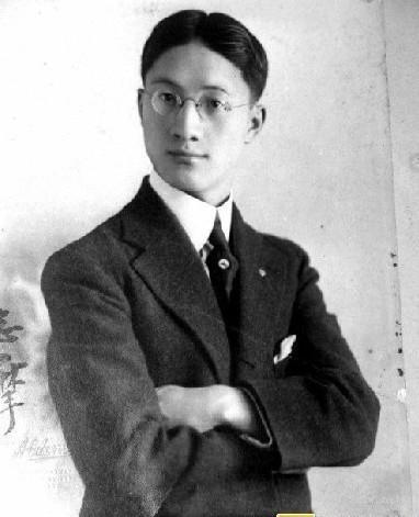 现代诗人有谁:当代的诗人是谁？有什么作品吗？