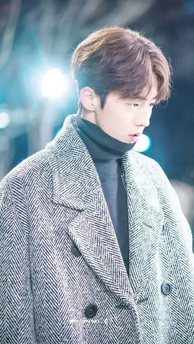 头条问答 - 90后的韩国男明星,你们都喜欢谁?为什么?