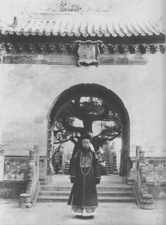 冯玉祥后人:皇帝的后代如果现在去故宫，用不用买门票？