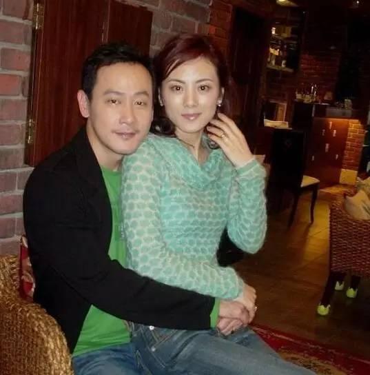 昆凌个人资料:夫妻双方都是明星的生活是什么样的