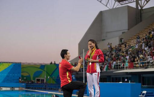 暮光女向女友求婚:如果要你选择，你会选择怎样的方式向女友求婚？