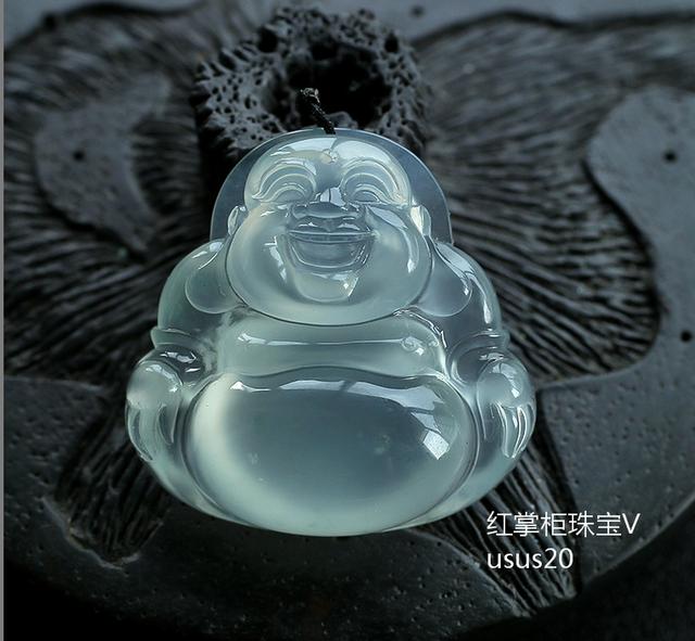 怎么挑选玉佛吊坠,什么样的翡翠玉佛吊坠才是极好的？