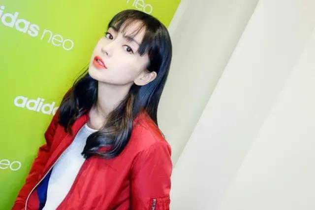 曝baby已怀孕:为什么baby怀孕时还能穿得少女感十足？