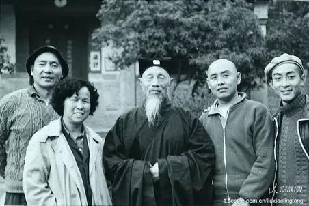 贵人出生异象,朱元璋出生时真的有天地异象吗？