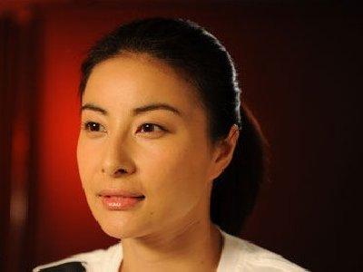 郭晶晶对话邓亚萍:已生二胎的郭晶晶嫁入豪门地位如何？