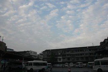 生活在一个小县城是一种什么样的体验？