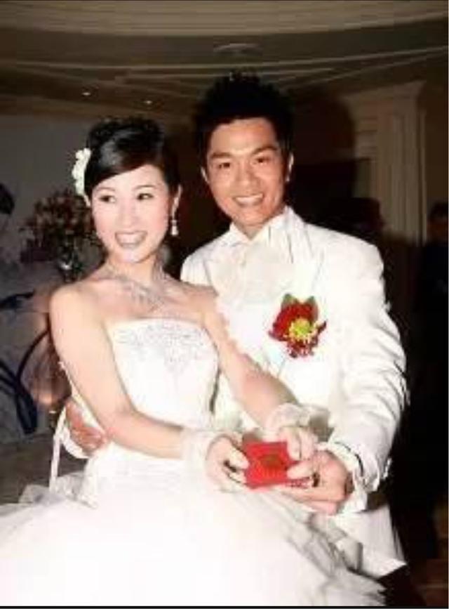 王倩一:王一博肖战如果是假的，为什么还会被嗑那么多糖？