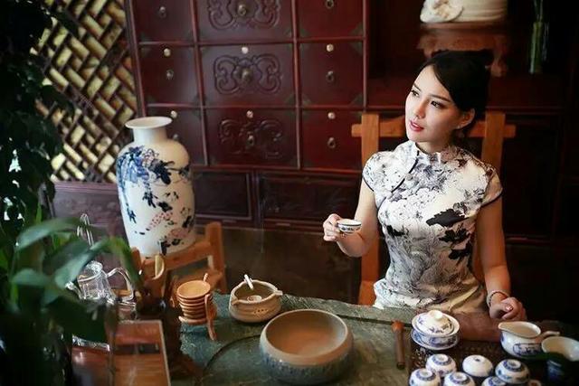 陈好相片:哪些明星明明很好看，但是红毯照的“辣眼睛”造型却让你过目不忘