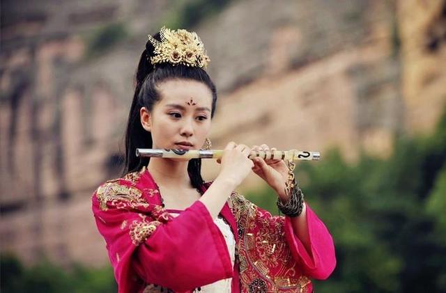 关晓彤晒造型:你觉得哪些古装造型惊艳了你