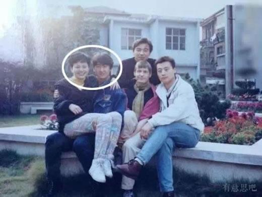 刘雨欣个人资料:你有明星同学么？有明星同学是种怎样的体验？