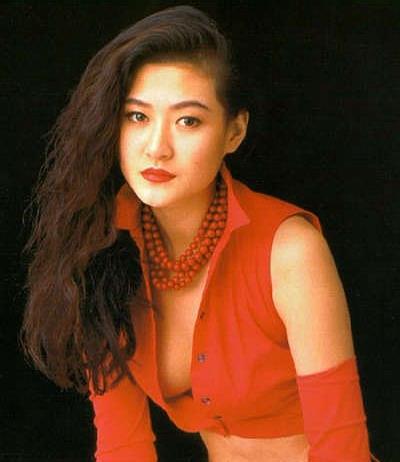 汤镇业个人资料:港版天龙八部电视剧汤镇业扮演谁？