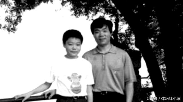 丁俊晖女友潘晓婷:丁俊晖55岁母亲病逝，她在丁俊晖成长道路上起了什么作用