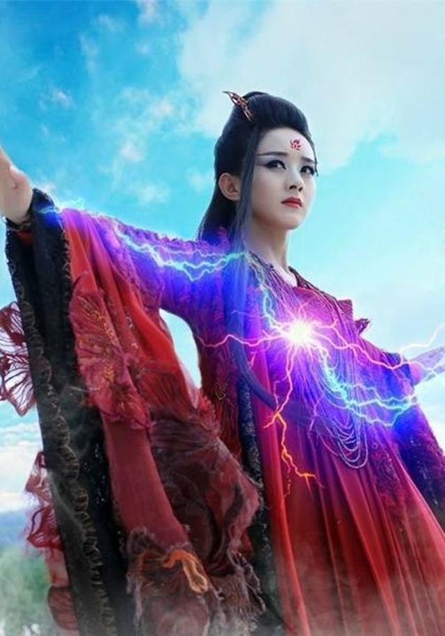 关晓彤晒造型:你觉得哪些古装造型惊艳了你