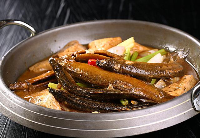 泥鳅吃什么长的最快:泥鳅吃什么，难道真吃泥吗？