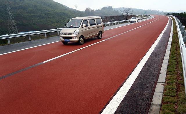 roadmap是什么意思，公路上红色路段是什么标志？
