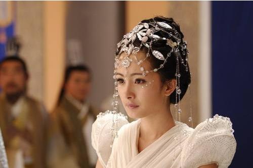 古代人家里的嫡女和庶女的地位究竟是怎么样的？