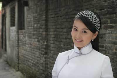 如何评价《敌营十八年》第一部和第二部？