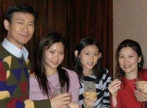 郑少秋老婆:郑少秋当年为什么抛弃妻女,与肥姐沈殿霞离婚