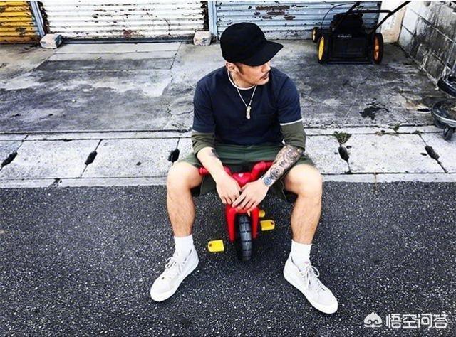 陈冠希个人资料:有些女性被强奸后，为什么会保持沉默是不是担心害怕呢
