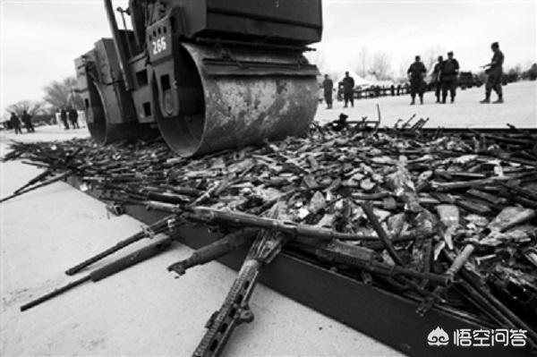 砥平里:在战场上缴获的敌军的枪支都到哪里去了？