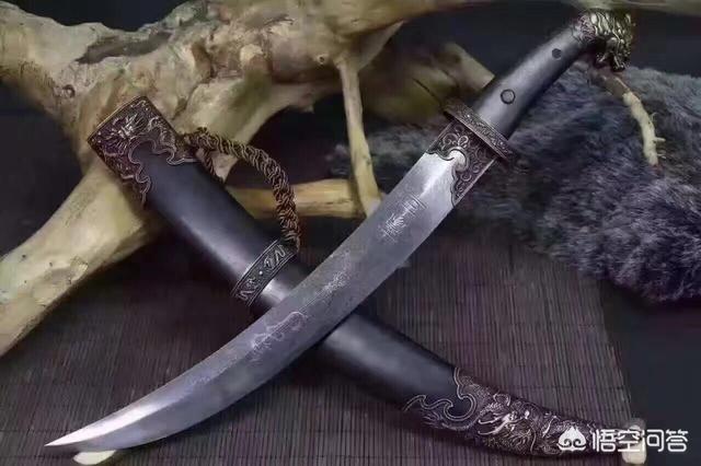 冷兵器刀,为什么游牧族喜欢弯刀,农耕族喜欢直刀？