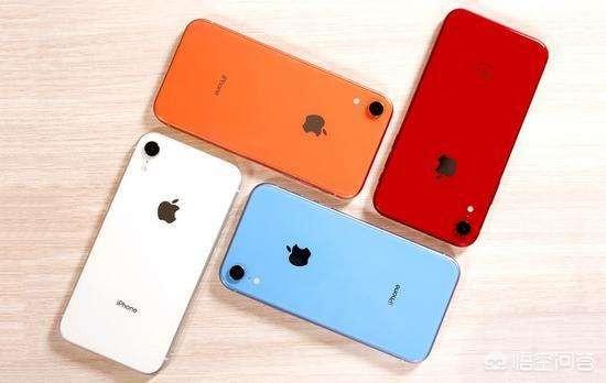 三星是被中国手机品牌挤走的吗，三星、苹果手机明明很强，为何在国行市场销量却并不如意