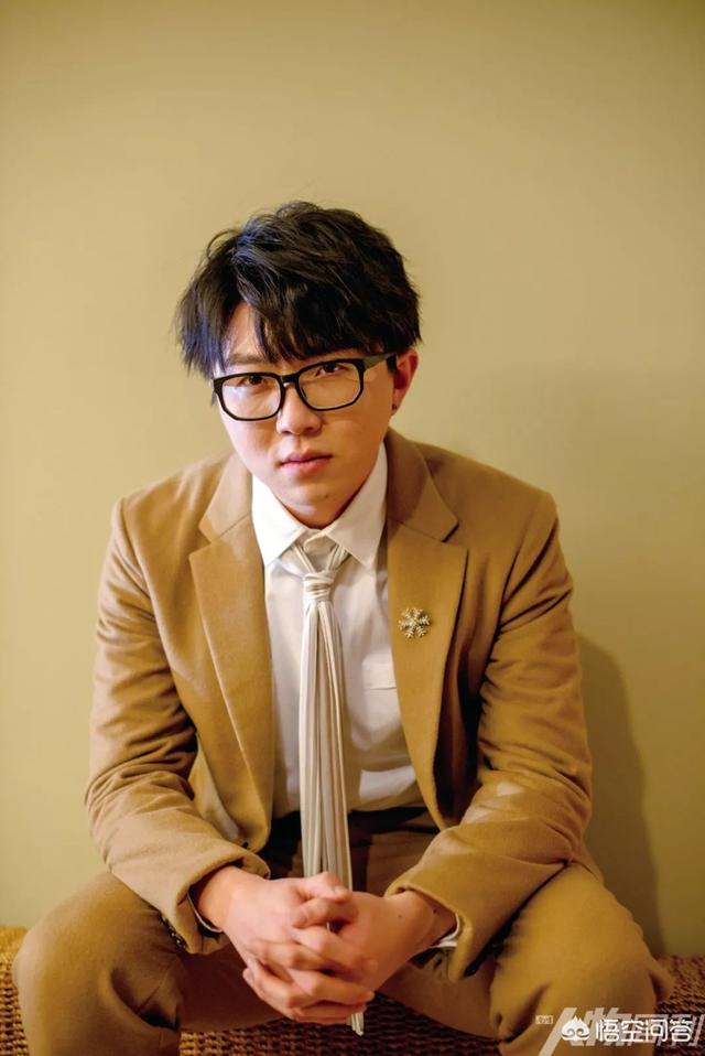 黄龄杨宗纬:中国真的没有乐坛吗？近这十年，感觉没有多少歌手大紫大红了？