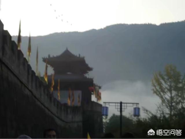 吴忠将军简历:你们家乡有哪些历史名人或者发生过哪些历史事件？
