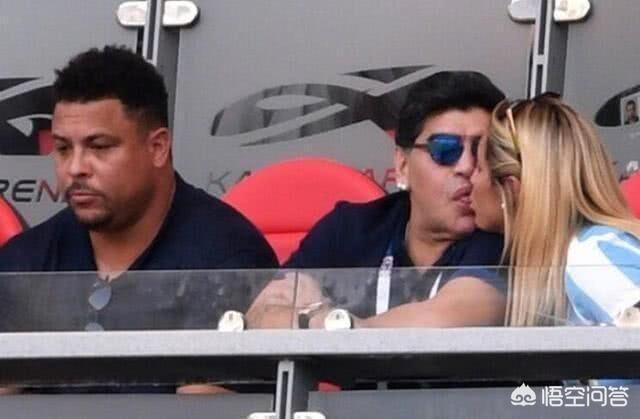 马拉多纳为什么被巴萨卖了后，就没豪门要，只能在小球会踢球？插图4