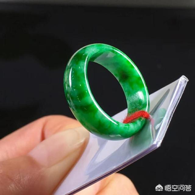 玉器饰品,适合男士佩戴的玉石首饰有哪些？