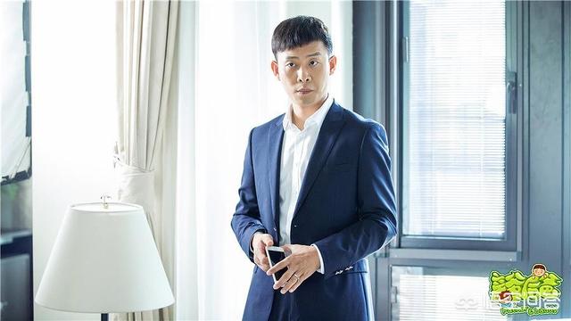 李梁:如何评价由张译、张国立、李建义主演的电视剧《我的亲爹和后爸》