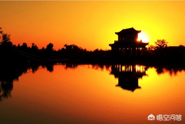 如何在夜晚拍摄出清晰、干净的照片