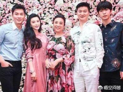 李晨爷爷:李晨的爸爸妈妈是干什么的