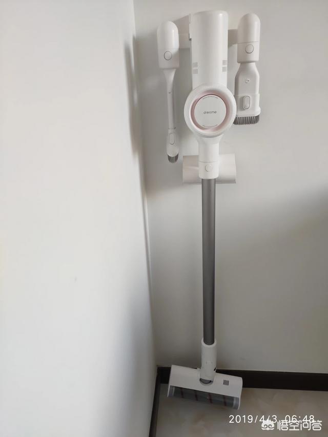 米家刚发布的吸尘器,尘气分离做得如何,和戴森v7相比,是否有差距？差距多大？