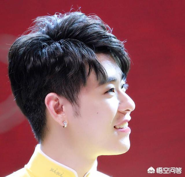 你觉得中年人也可以大胆追星吗？