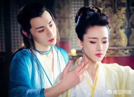 温碧霞与养子合照:问一下大家，当年香港都有哪些好看的电视剧呢？