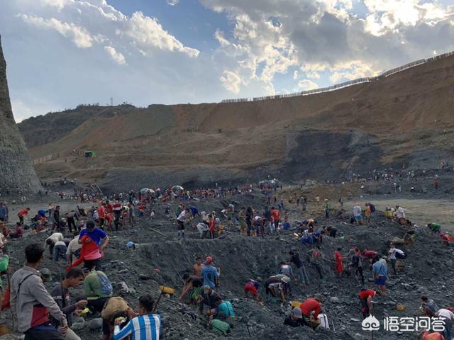 翡翠那么多为什么还那么贵,翡翠手镯为什么是最贵的？