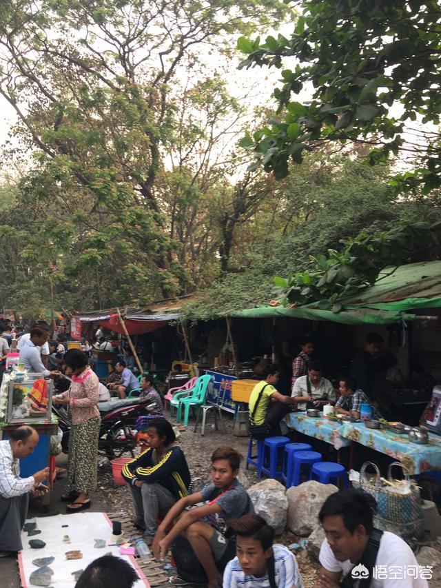 翡翠那么多为什么还那么贵,翡翠手镯为什么是最贵的？