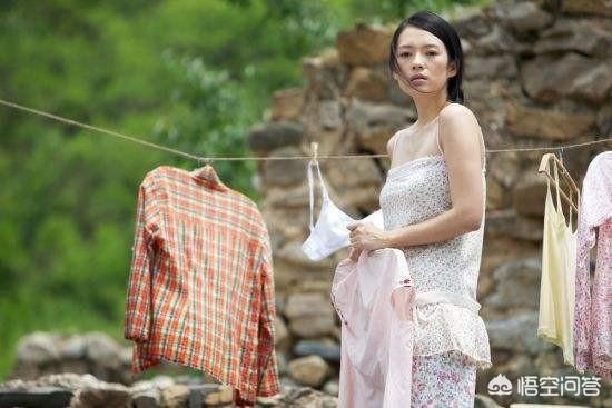 经典传奇之灵异事件蛇:《白蛇传》在农村的故事很多，那么这白蛇到底是什么蛇呢？