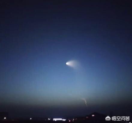 北京天空现龙，2日凌晨多省天空现发光物，是UFO吗
