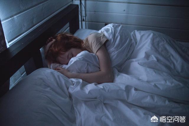 抑郁症前兆十个表现,抑郁症来临，身体会有哪些反应？